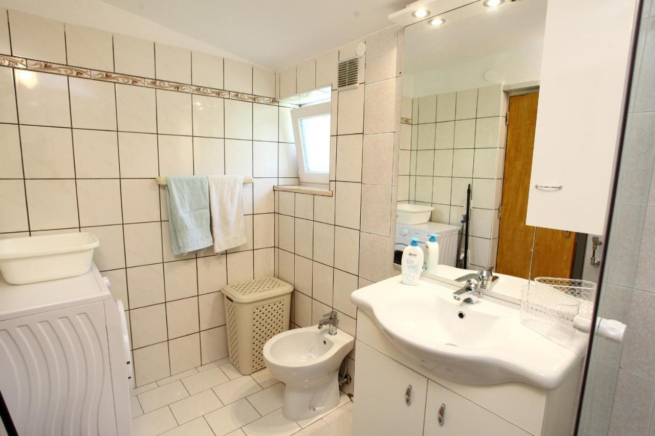 Pleasant Homes Cele ปอร์โตรอซ ภายนอก รูปภาพ
