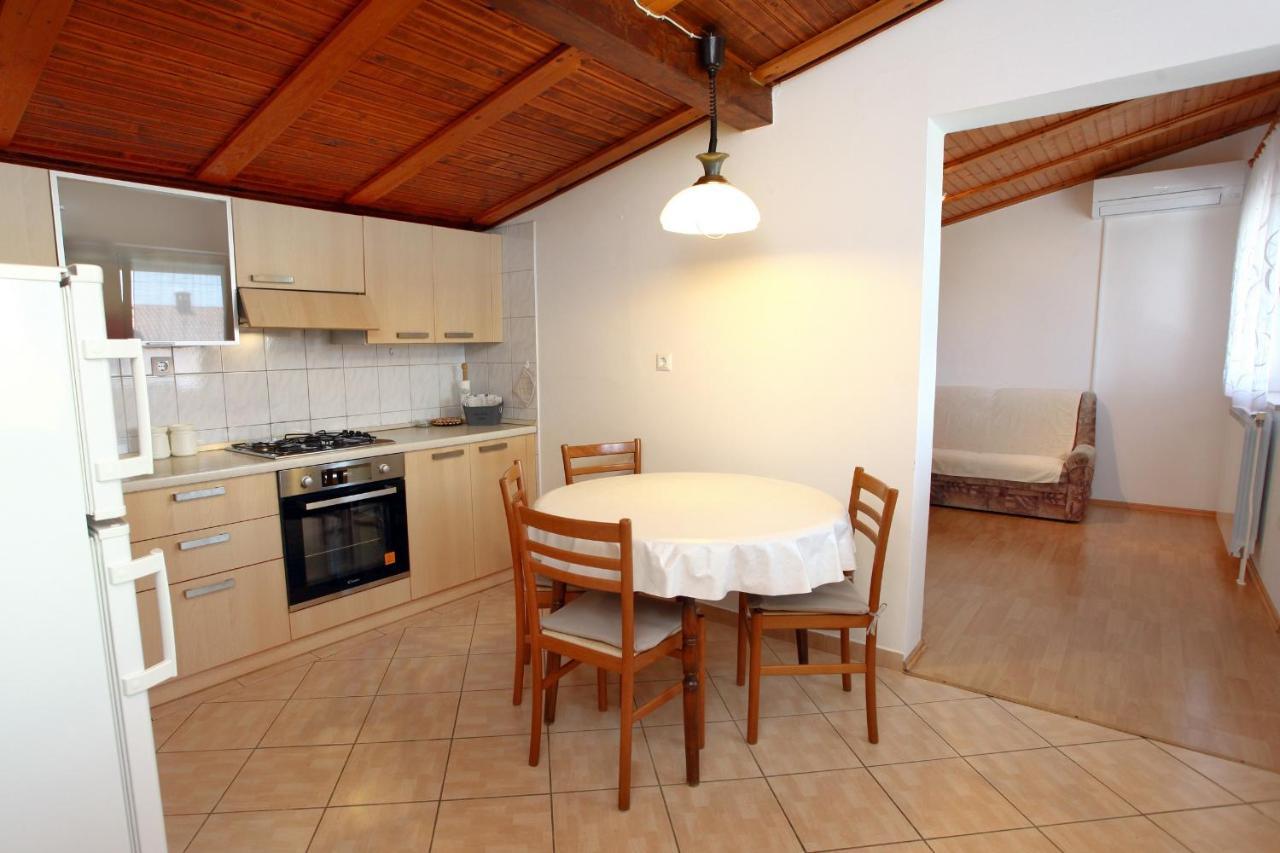 Pleasant Homes Cele ปอร์โตรอซ ภายนอก รูปภาพ